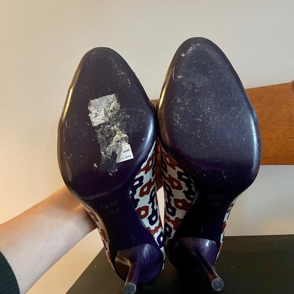 Gucci Silk horse bit print open toe stilettos with crystal bit size 10 - Picture 6 of 8